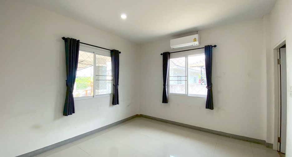 For rent 3 bedrooms house in San Sai, Chiang Mai