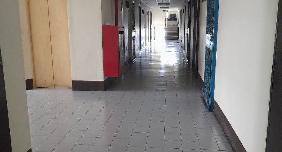 For sale 1 bed condo in Khlong Luang, Pathum Thani