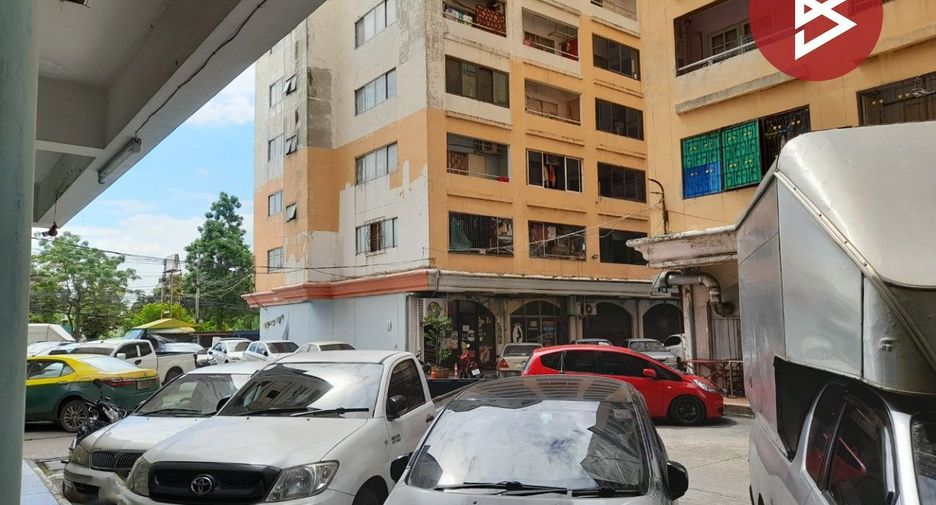 For sale 1 bed condo in Khlong Luang, Pathum Thani