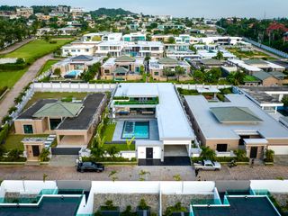 Продажа 6 спальни вилла в Банг Ламунг, Чонбури