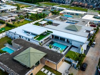 Продажа 6 спальни вилла в Банг Ламунг, Чонбури