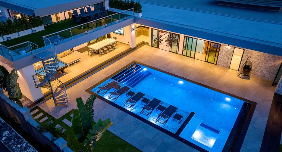 Villa zum Kauf mit 6 Zimmer in Bang Lamung, Chonburi