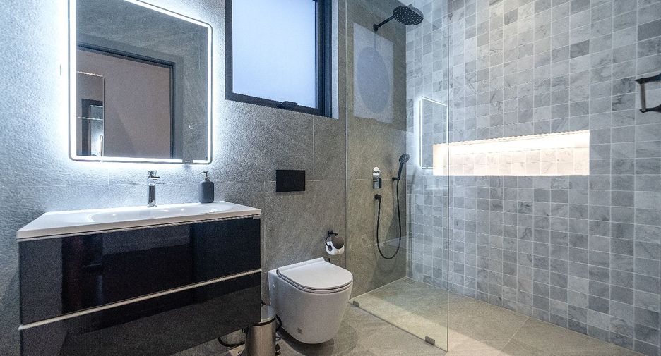 Villa zum Kauf mit 6 Zimmer in Bang Lamung, Chonburi