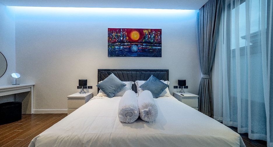 Villa zum Kauf mit 6 Zimmer in Bang Lamung, Chonburi