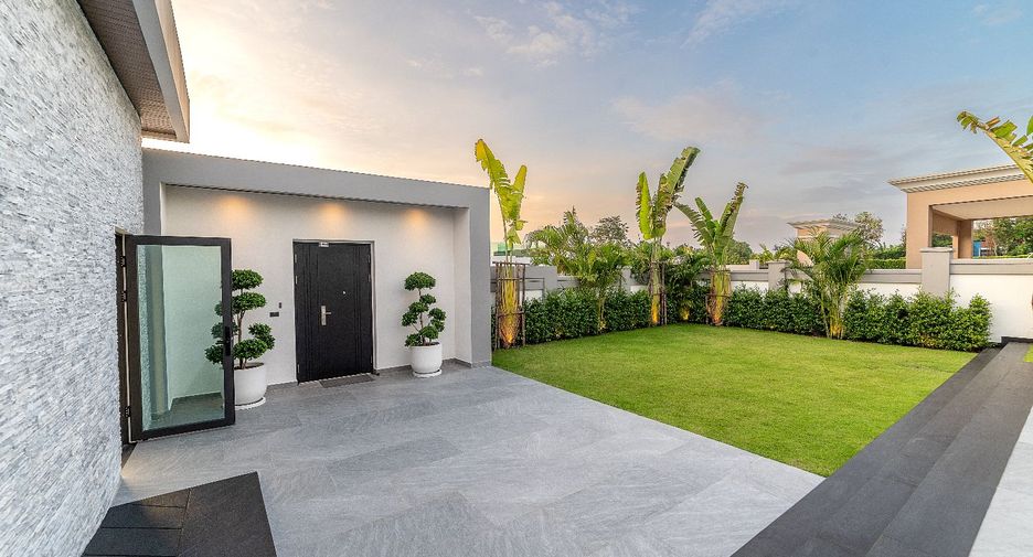 Villa zum Kauf mit 6 Zimmer in Bang Lamung, Chonburi
