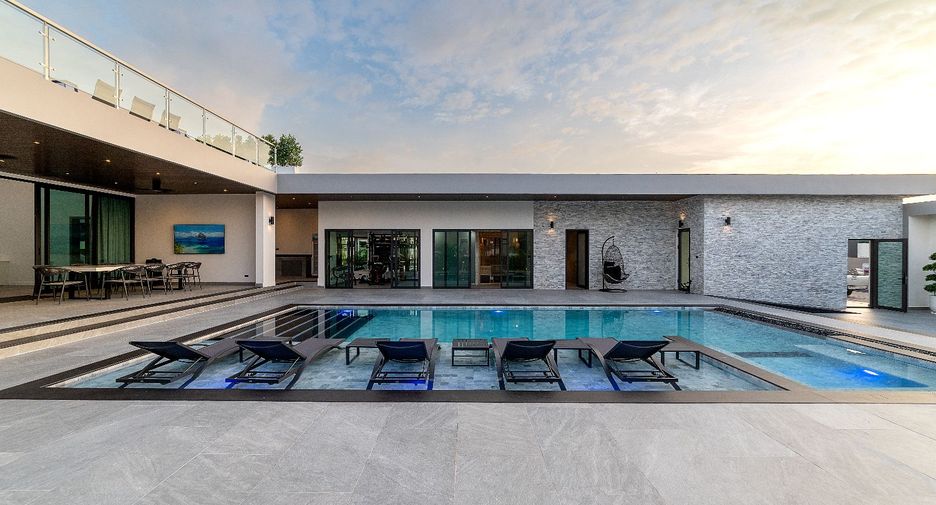 Villa zum Kauf mit 6 Zimmer in Bang Lamung, Chonburi
