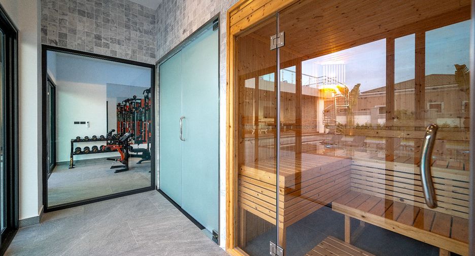 Villa zum Kauf mit 6 Zimmer in Bang Lamung, Chonburi