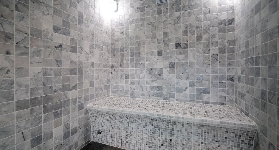 Villa zum Kauf mit 6 Zimmer in Bang Lamung, Chonburi
