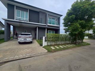 À vendre 4 chambres maison à Phra Samut Chedi, Samut Prakan