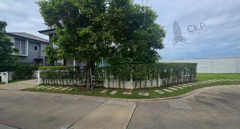 For sale 4 bedrooms house in Phra Samut Chedi, Samut Prakan