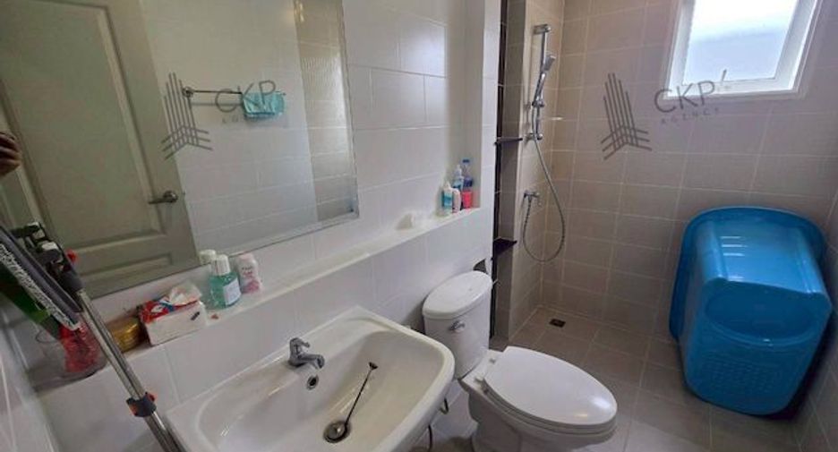 For sale 4 bedrooms house in Phra Samut Chedi, Samut Prakan