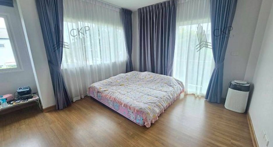 For sale 4 bedrooms house in Phra Samut Chedi, Samut Prakan