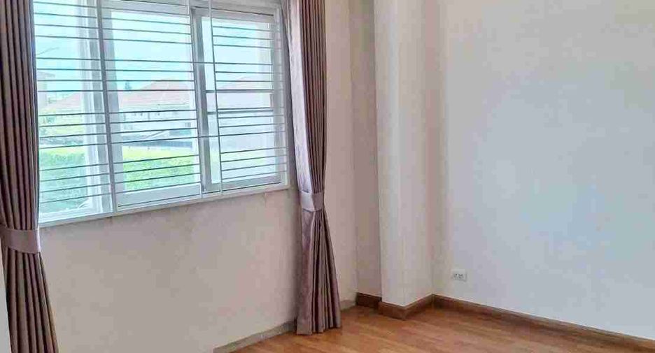 Casa en venta de 3 habitaciones en Prawet, Bangkok