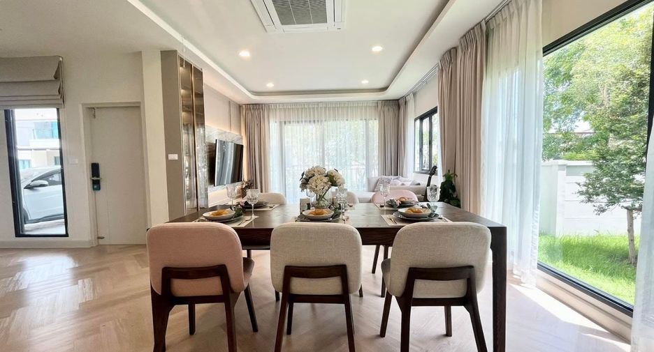 Casa en alquiler y en venta de 4 habitaciones en Bang Phli, Samut Prakan