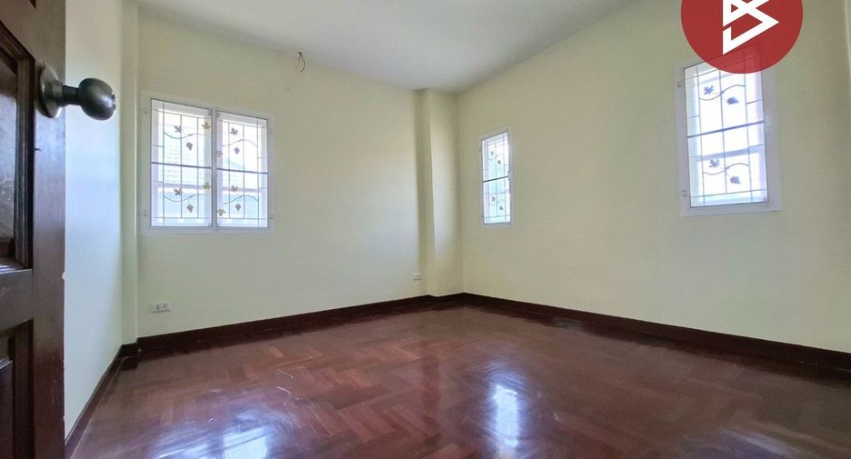 For sale 3 bedrooms house in Mueang Samut Sakhon, Samut Sakhon