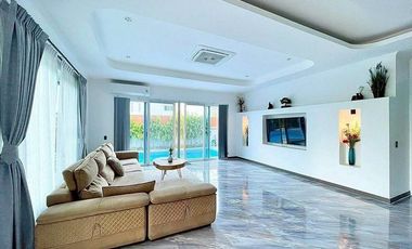 For sale 4 bedrooms villa in Bang Lamung, Chonburi