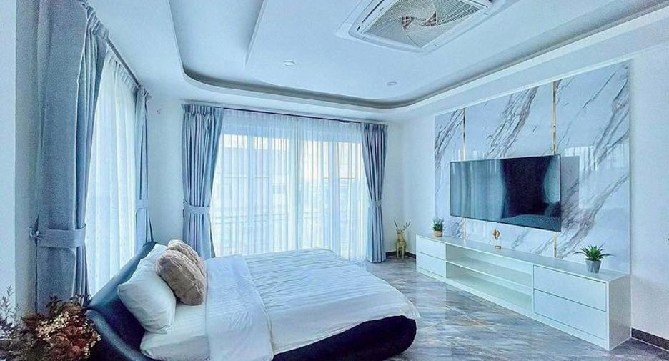 For sale 4 bedrooms villa in Bang Lamung, Chonburi
