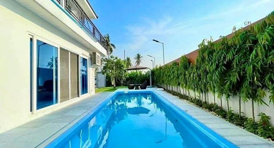 For sale 4 bedrooms villa in Bang Lamung, Chonburi