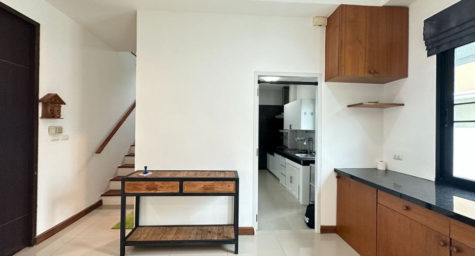 For rent 3 bedrooms house in Bang Phli, Samut Prakan