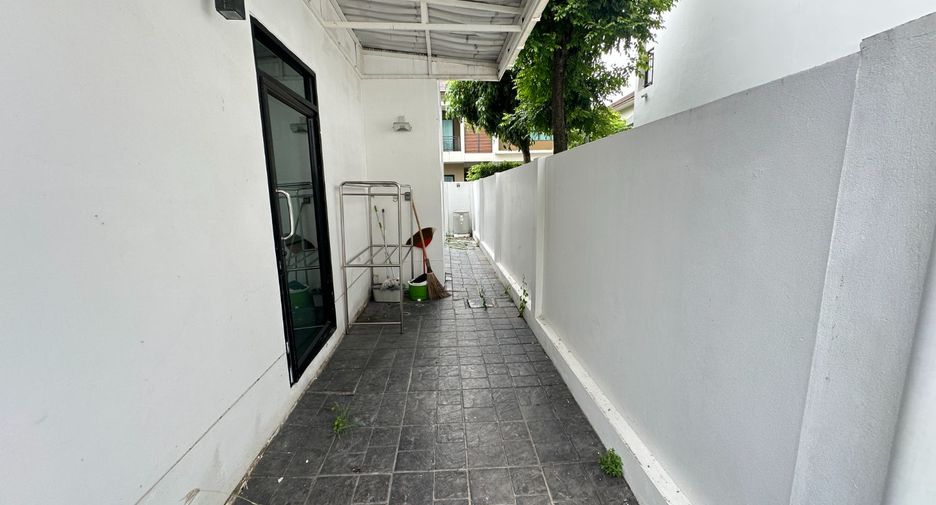 For rent 3 bedrooms house in Bang Phli, Samut Prakan