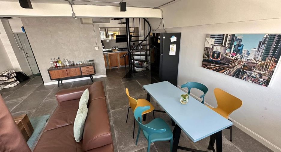For rent 2 bedrooms condo in Watthana, Bangkok