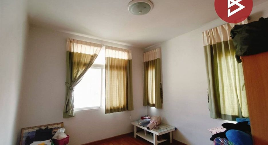 Haus zum Kauf mit Studio in Si Racha, Chonburi