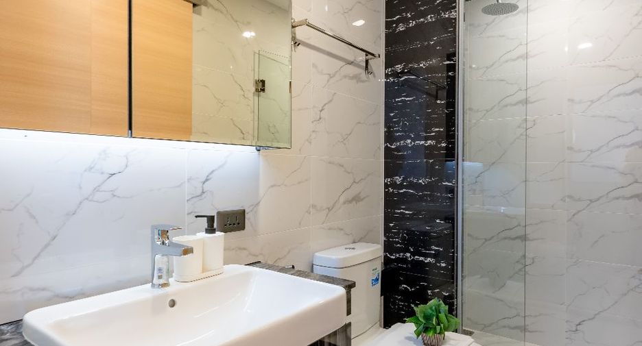 For sale 1 bed condo in Yan Nawa, Bangkok