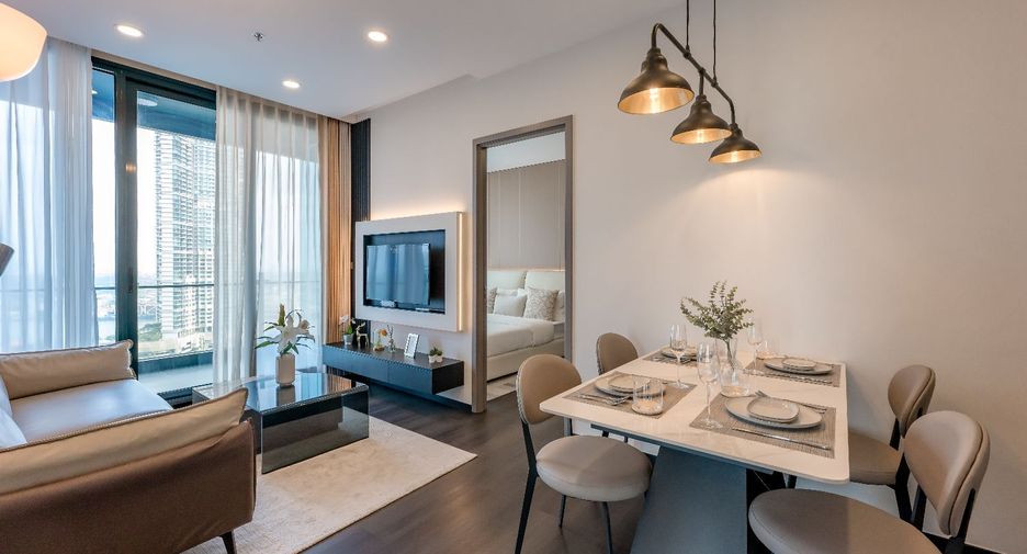 For sale 2 bedrooms condo in Yan Nawa, Bangkok