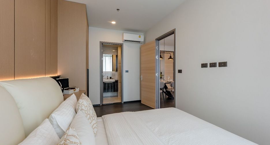 For sale 2 bedrooms condo in Yan Nawa, Bangkok