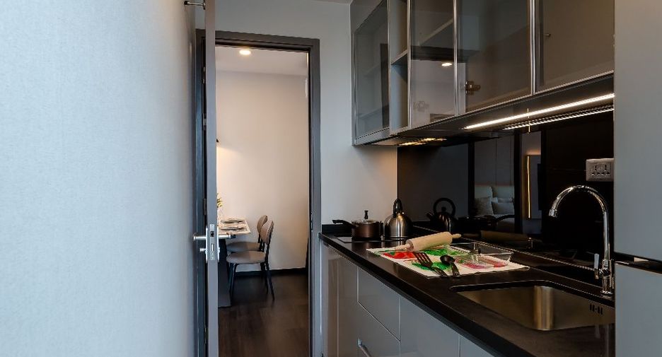 For sale 2 bedrooms condo in Yan Nawa, Bangkok
