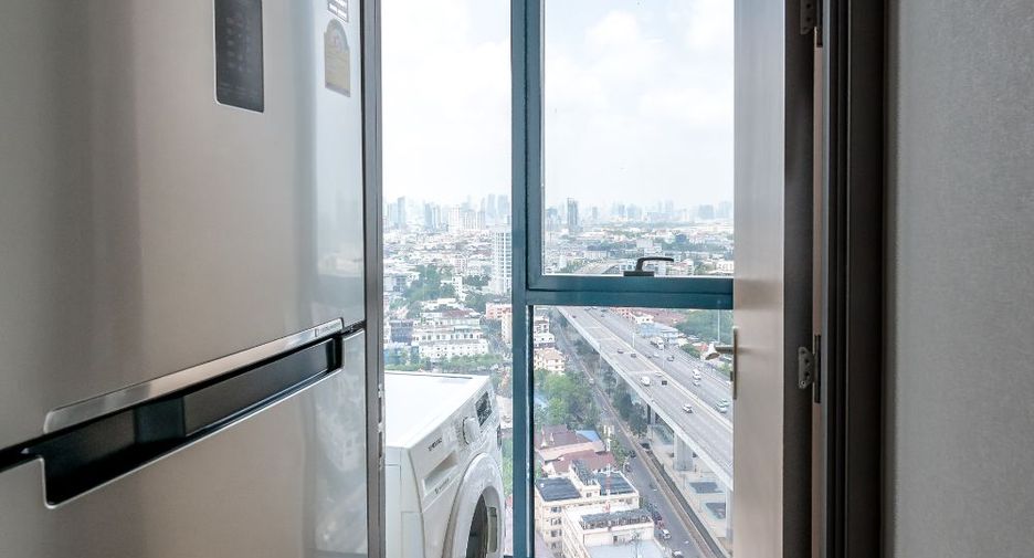 For sale 2 bedrooms condo in Yan Nawa, Bangkok