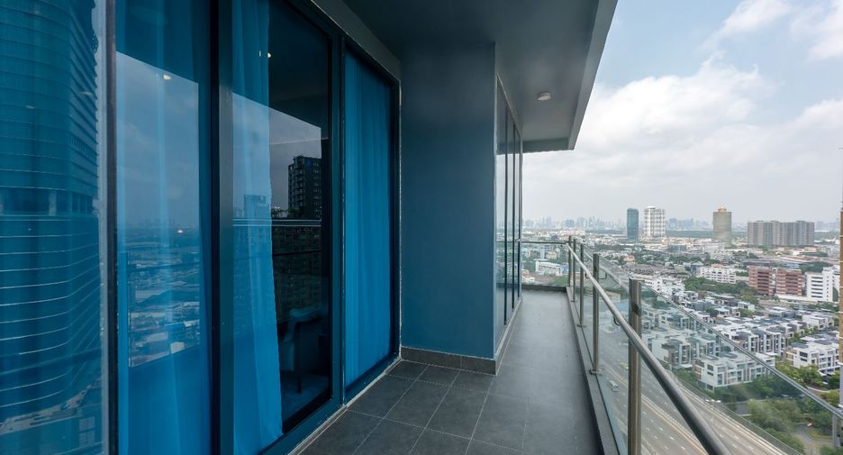 For sale 2 bedrooms condo in Yan Nawa, Bangkok