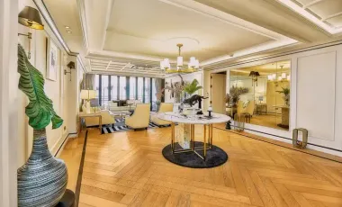 For sale 3 bedrooms condo in Khlong Toei, Bangkok