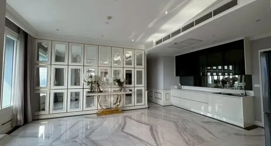 Wohnung zum Kauf mit 5 Zimmer in Watthana, Bangkok