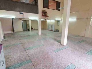 Local comercial en venta de 6 habitaciones en Bang Kruai, Nonthaburi