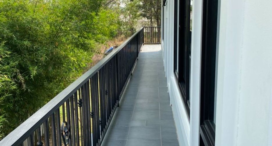 For sale 5 ベッドルーム house in San Sai, Chiang Mai