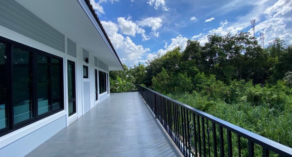 For sale 5 ベッドルーム house in San Sai, Chiang Mai