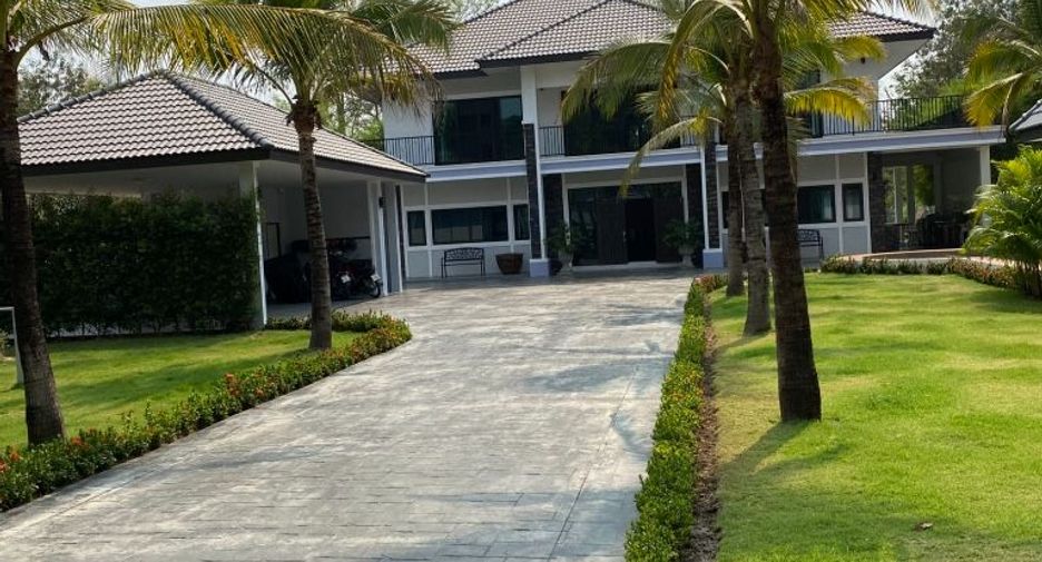 For sale 5 ベッドルーム house in San Sai, Chiang Mai