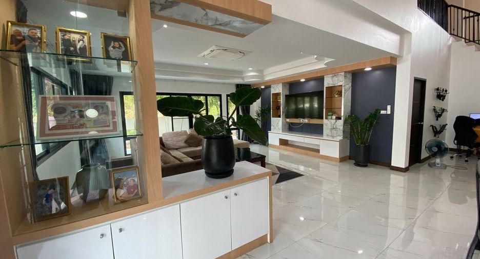 For sale 5 ベッドルーム house in San Sai, Chiang Mai