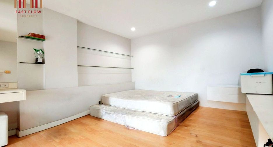 Wohnung zum Kauf mit 2 Zimmer in Bang Kapi, Bangkok