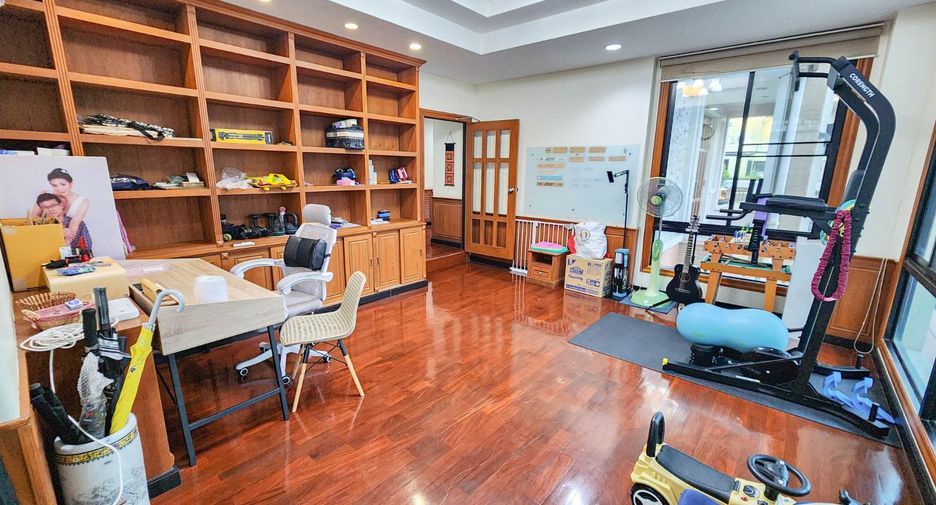 À vendre 5 chambres maison à Phra Pradaeng, Samut Prakan