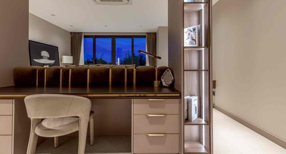 Villa zum Kauf mit 7 Zimmer in Sattahip, Chonburi
