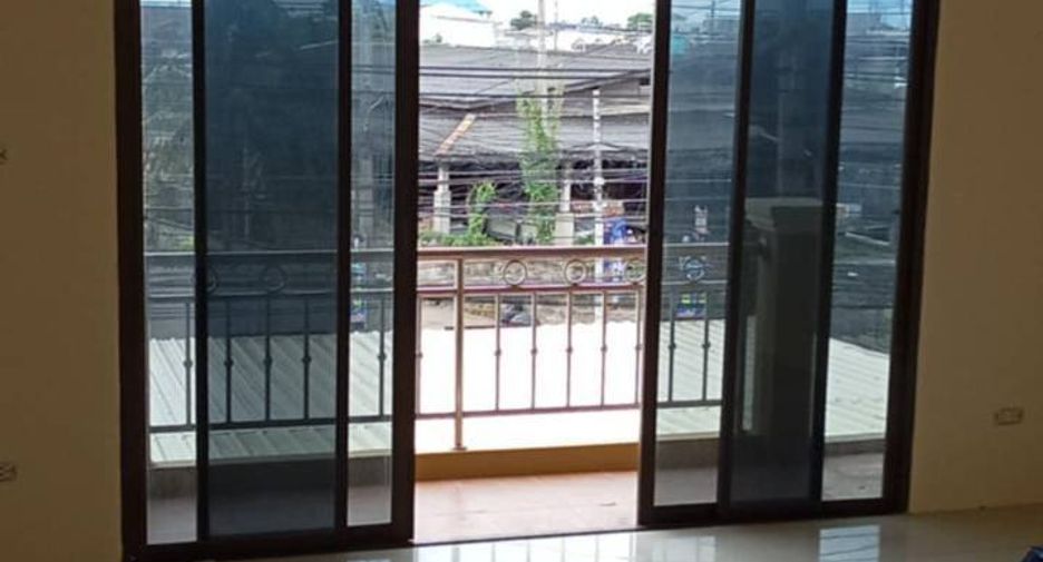 For sale 4 bedrooms retail Space in Hua Hin, Prachuap Khiri Khan
