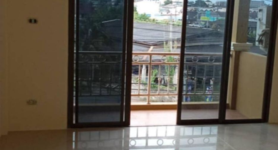 For sale 4 bedrooms retail Space in Hua Hin, Prachuap Khiri Khan