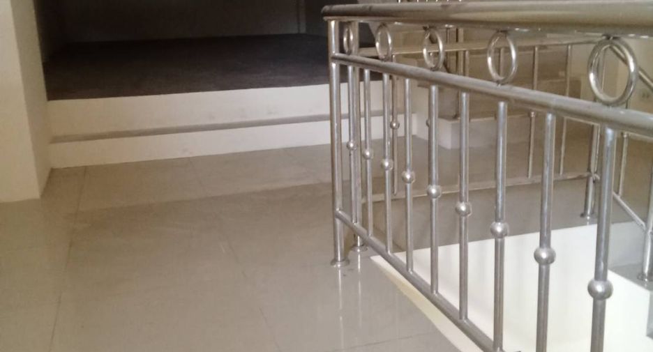 For sale 4 bedrooms retail Space in Hua Hin, Prachuap Khiri Khan