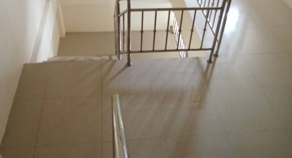 For sale 4 bedrooms retail Space in Hua Hin, Prachuap Khiri Khan