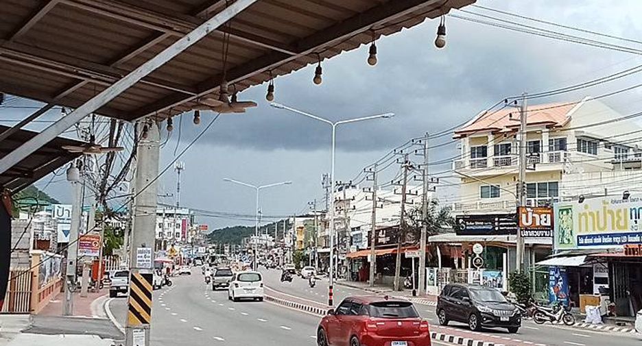 For sale 4 bedrooms retail Space in Hua Hin, Prachuap Khiri Khan
