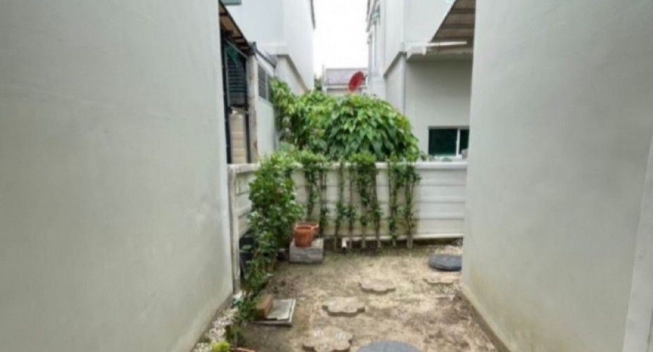 For sale 4 bedrooms house in Bang Phli, Samut Prakan