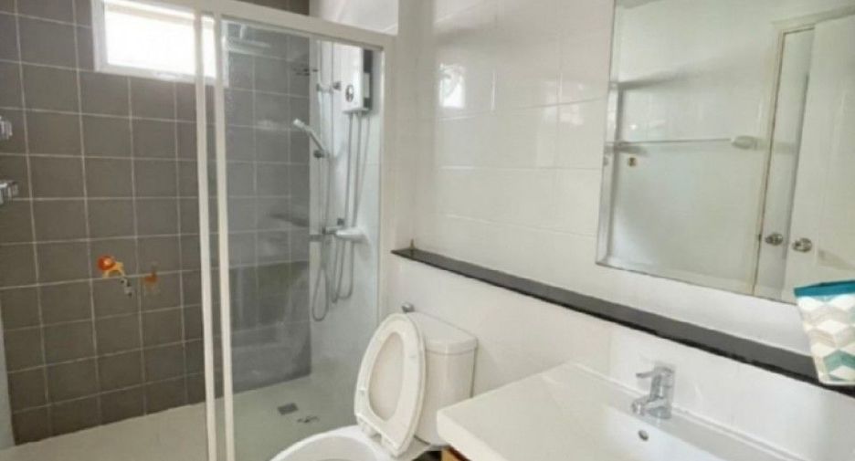 For sale 4 bedrooms house in Bang Phli, Samut Prakan