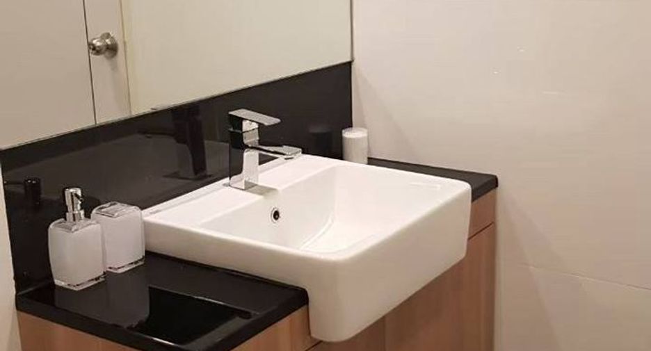 For rent 1 bed condo in Si Racha, Chonburi